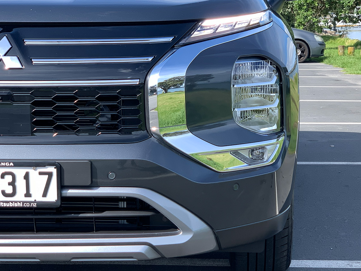 2025 Mitsubishi Outlander XLS 4WD 7 Seater 2.5L Petrol Auto