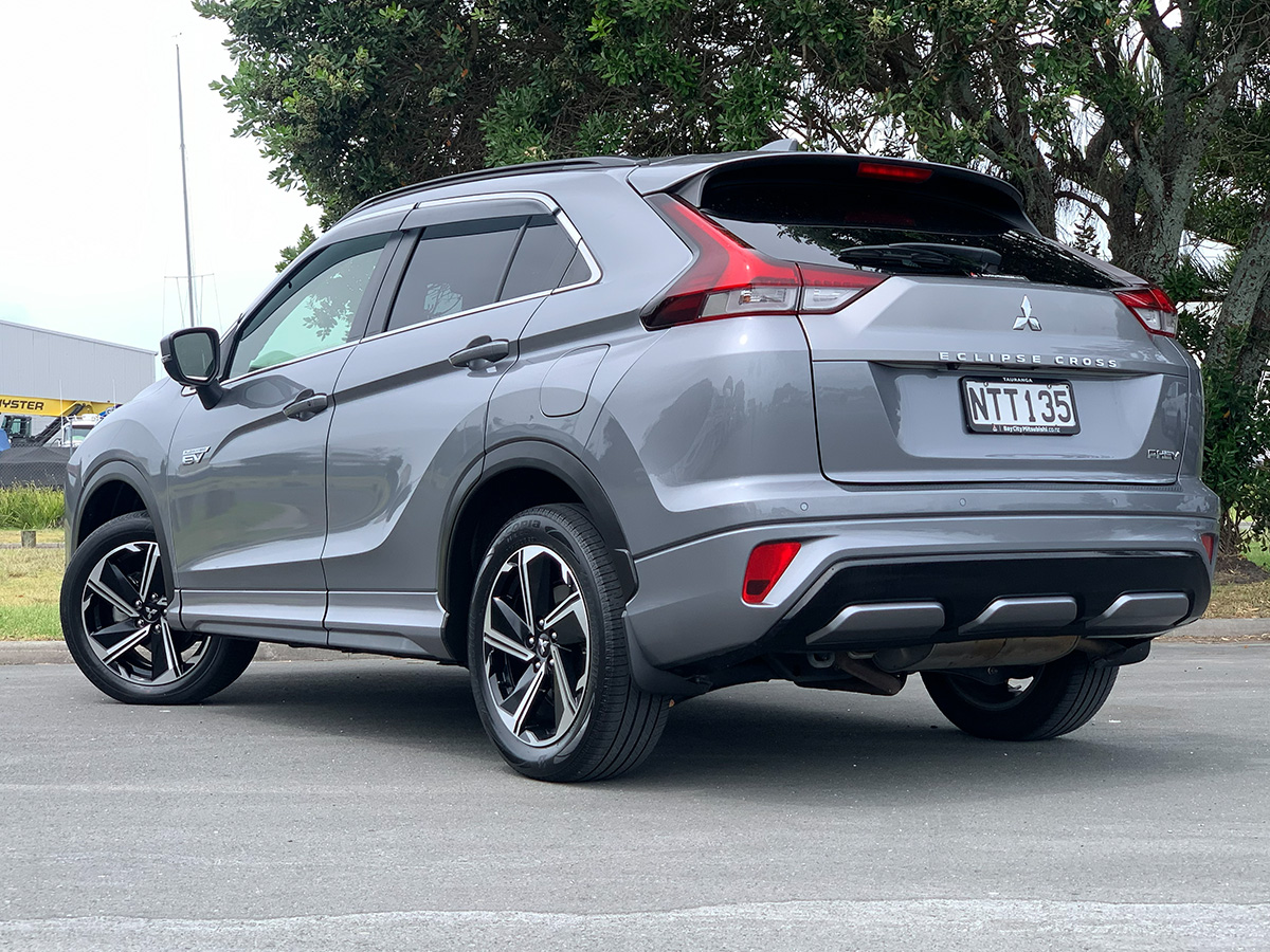 2021 Mitsubishi Eclipse Cross PHEV VRX Hybrid 4WD