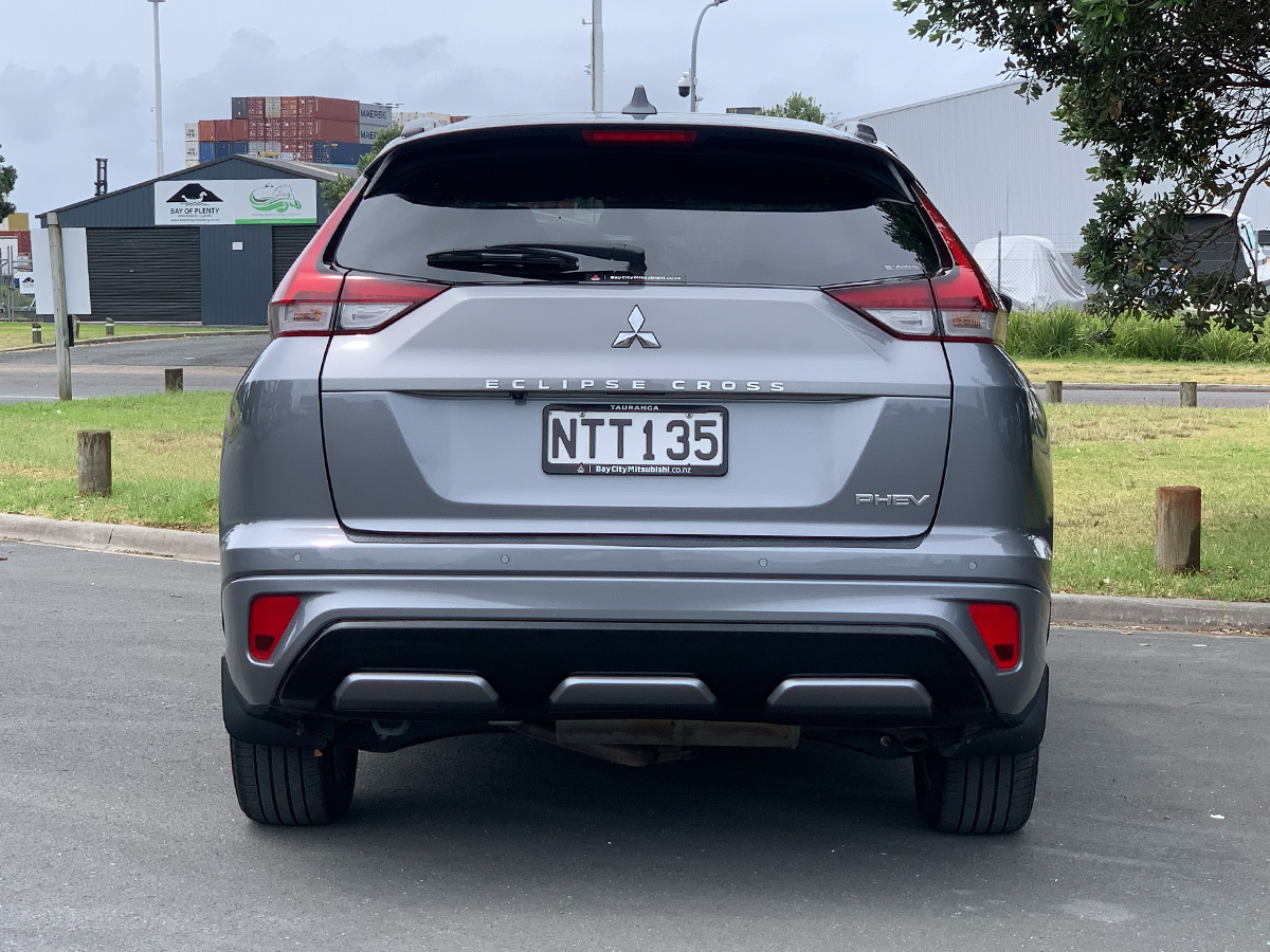 2021 Mitsubishi Eclipse Cross PHEV VRX Hybrid 4WD