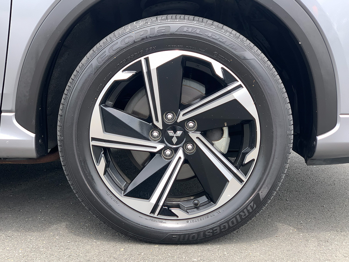 2021 Mitsubishi Eclipse Cross PHEV VRX Hybrid 4WD