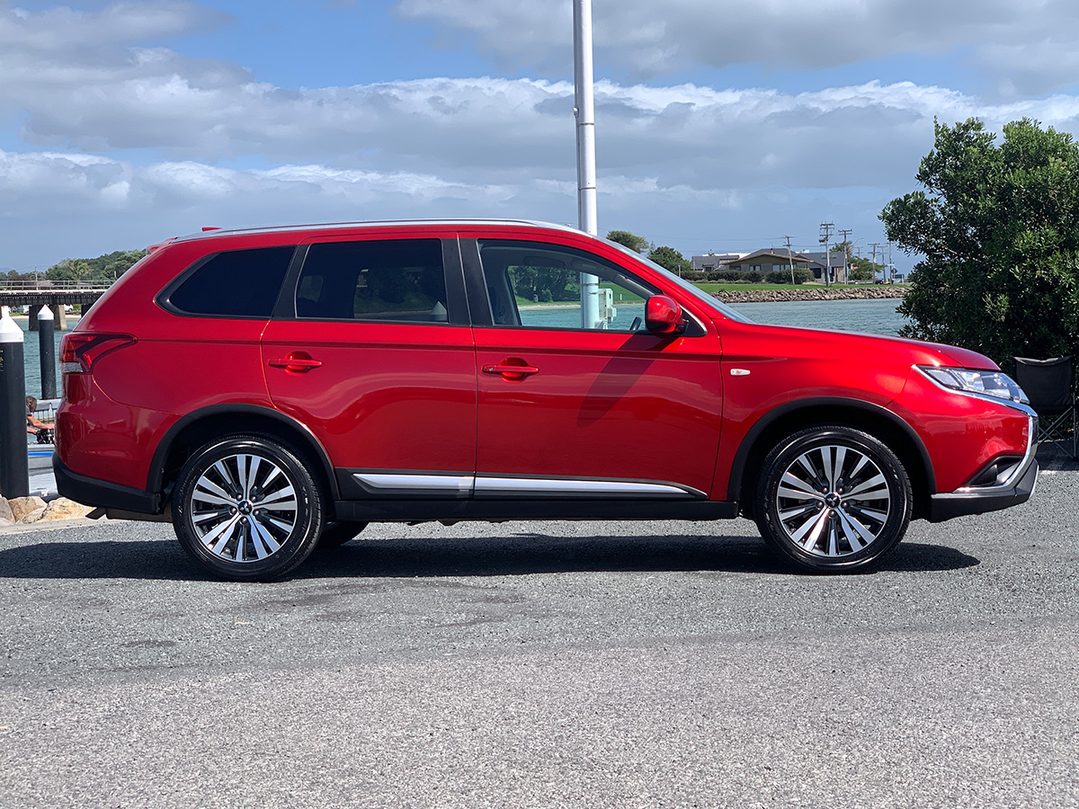 2021 Mitsubishi Outlander LS 2.4L Petrol 7 Seater Automatic