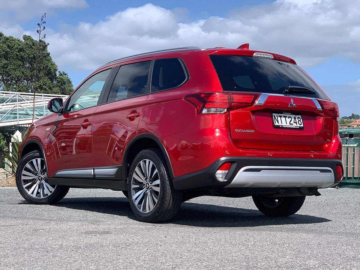 2021 Mitsubishi Outlander LS 2.4L Petrol 7 Seater Automatic