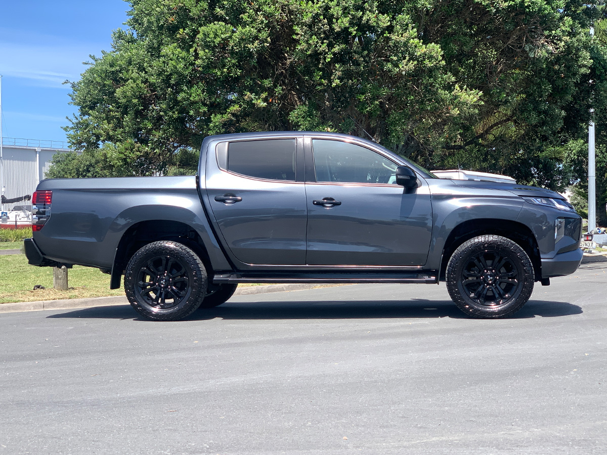 2021 Mitsubishi Triton GLSB 4WD 2.4L Diesel Turbo 6 Speed Auto