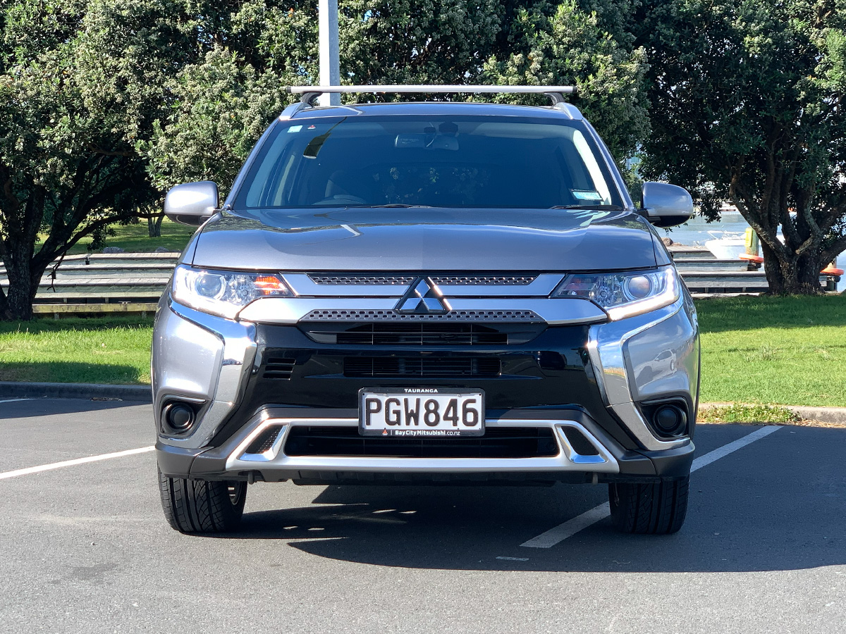 2022 Mitsubishi Outlander LS 2.4L Petrol 7 Seater Automatic