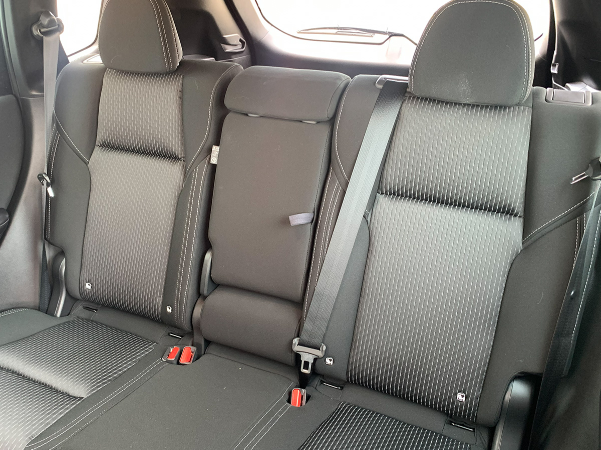 2022 Mitsubishi Outlander LS PHEV Hybrid 4WD