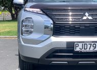 2022 Mitsubishi Outlander LS PHEV Hybrid 4WD