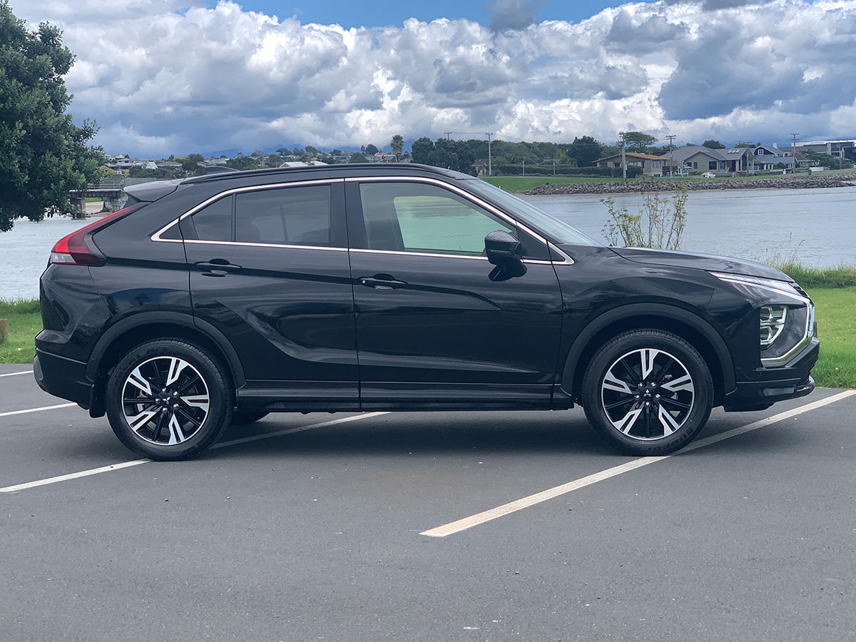 2024 Mitsubishi Eclipse Cross VRX 2WD