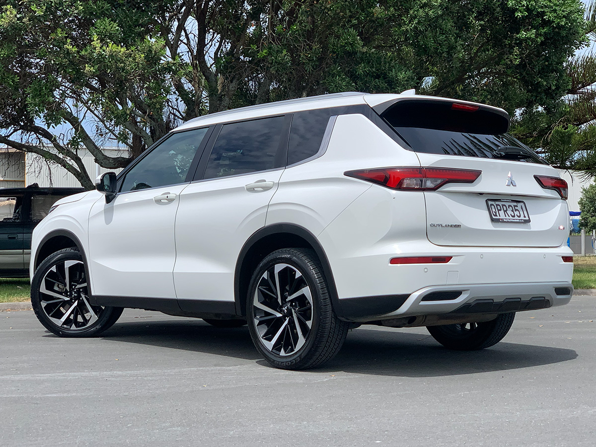 2024 Mitsubishi Outlander XLS 4WD 7 Seater 2.5L Petrol Auto