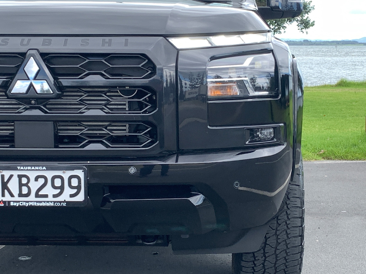 2024 Mitsubishi Triton VRX 4WD 2.4L Bi-Turbo Diesel 6 Speed Auto