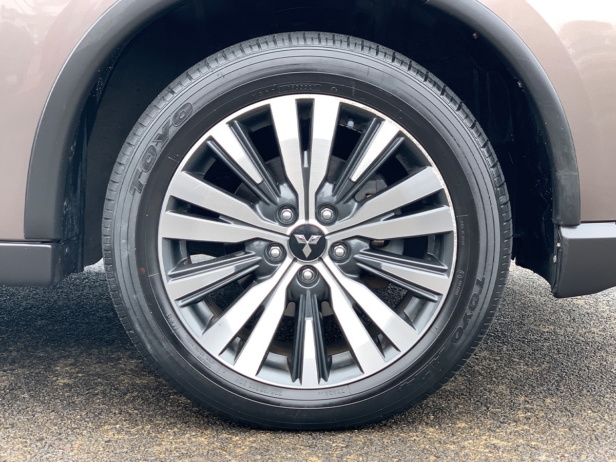 2022 Mitsubishi Outlander LS 2.4L Petrol 7 Seater Automatic