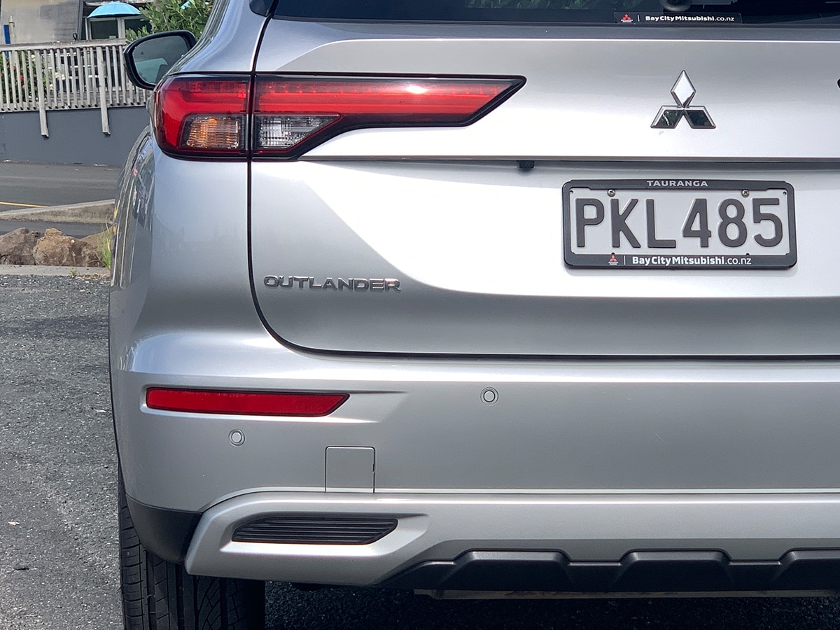 2022 Mitsubishi Outlander XLS 4WD 2.5L Petrol 7 Seater