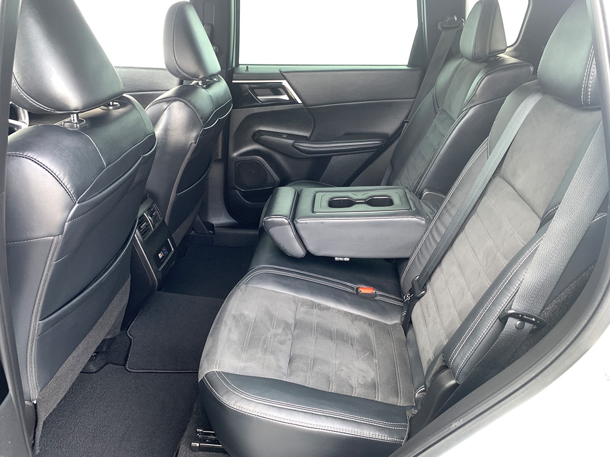 2022 Mitsubishi Outlander XLS 4WD 2.5L Petrol 7 Seater