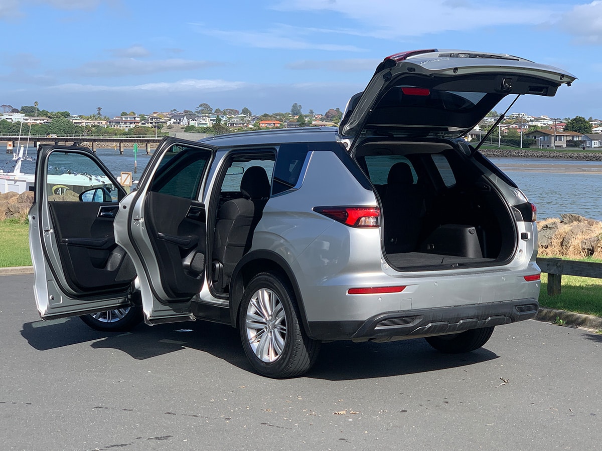 2023 Mitsubishi Outlander LS 4WD 2.5L Petrol Auto