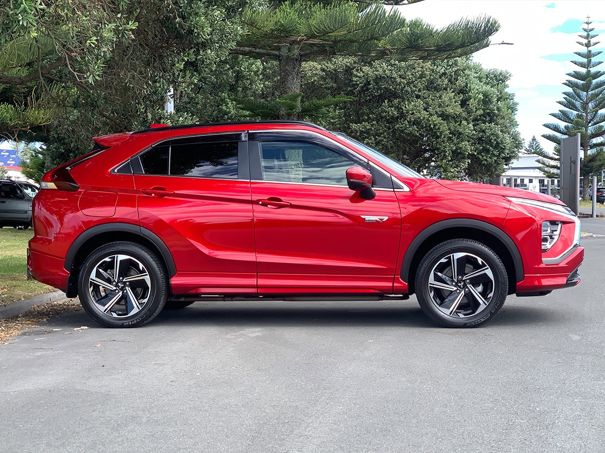2024 Mitsubishi Eclipse Cross PHEV VRX