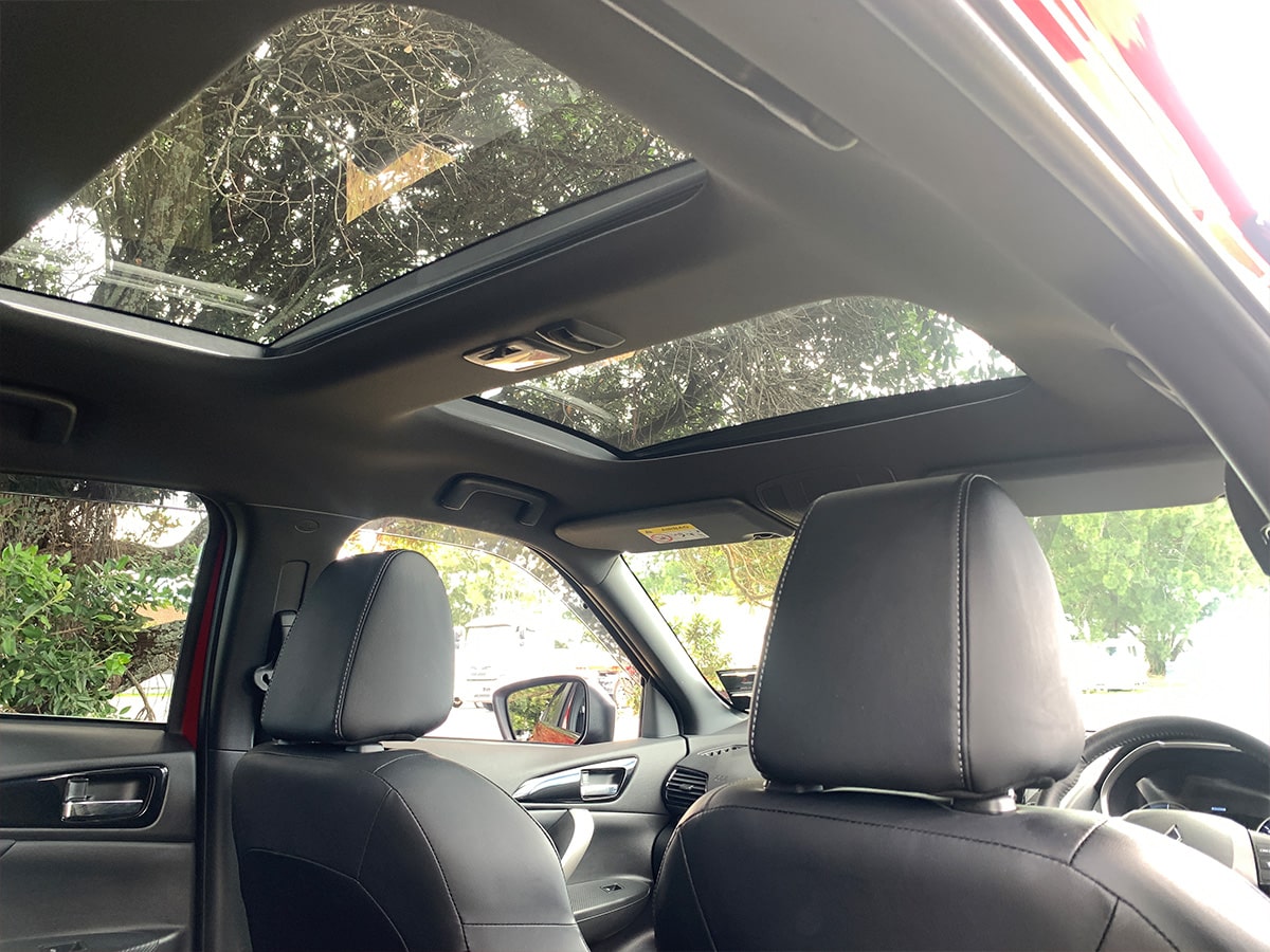 2024 Mitsubishi Eclipse Cross PHEV VRX