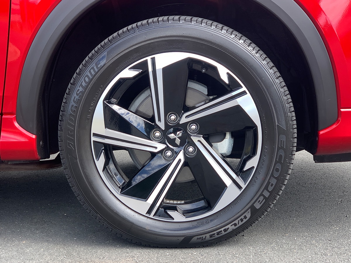 2024 Mitsubishi Eclipse Cross PHEV VRX