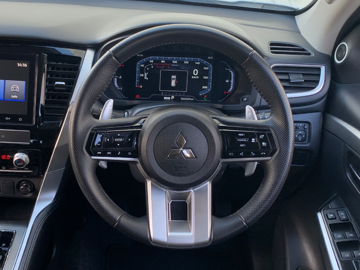 2024 Mitsubishi Pajero Sport VRX