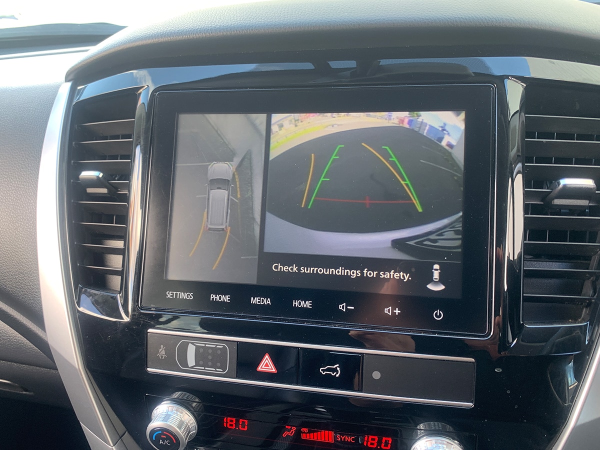 2024 Mitsubishi Pajero Sport VRX