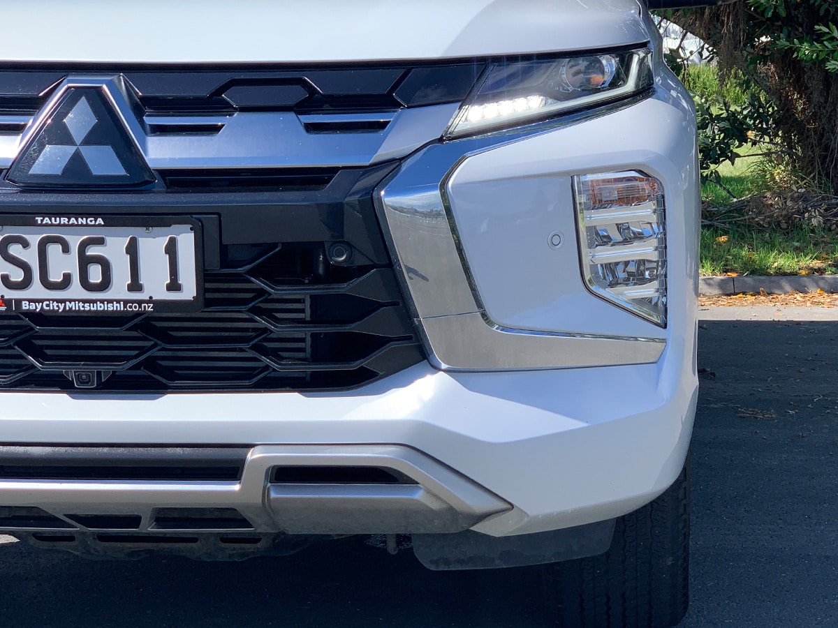 2024 Mitsubishi Pajero Sport VRX