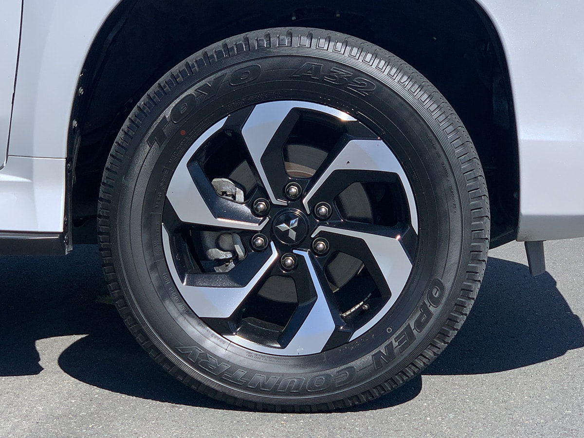 2024 Mitsubishi Pajero Sport VRX