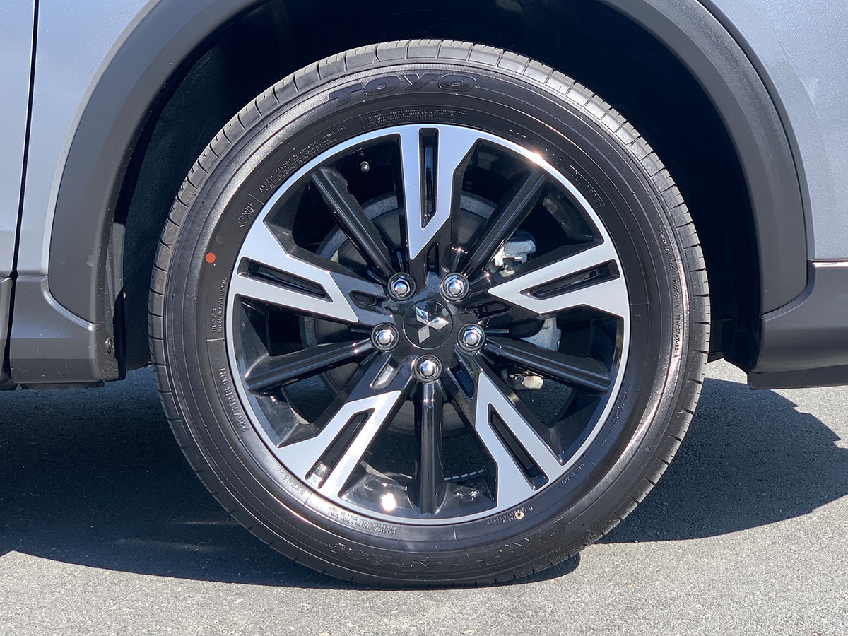 2025 Mitsubishi Eclipse Cross XLS 2WD