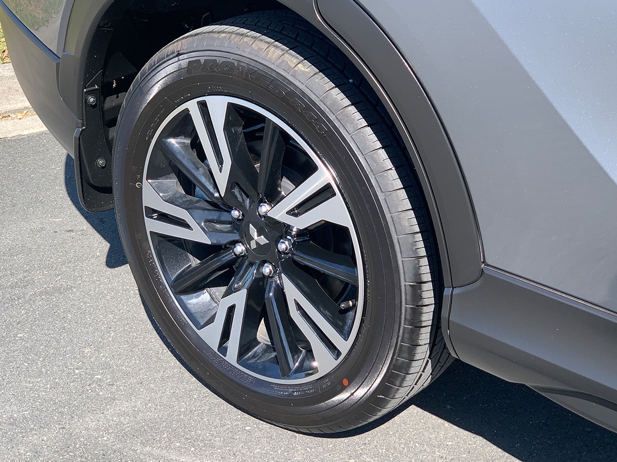 2025 Mitsubishi Eclipse Cross XLS 2WD