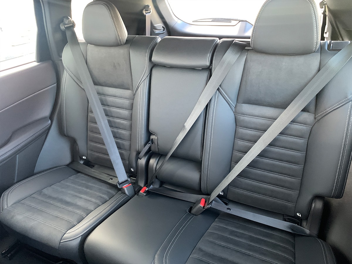 2025 Mitsubishi Outlander XLS PHEV Hybrid 4WD