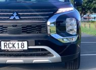 2025 Mitsubishi Outlander XLS PHEV Hybrid 4WD