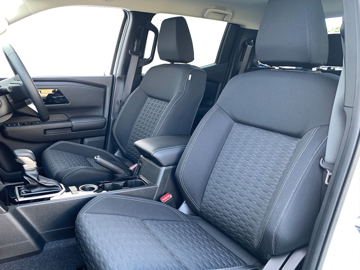 2025 Mitsubishi Triton GLXR 2WD 2.4L Bi-Turbo Diesel 6 Speed Auto