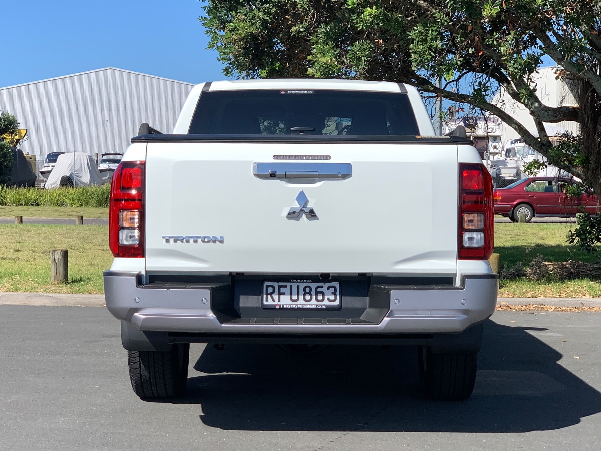 2025 Mitsubishi Triton GLXR 2WD 2.4L Bi-Turbo Diesel 6 Speed Auto