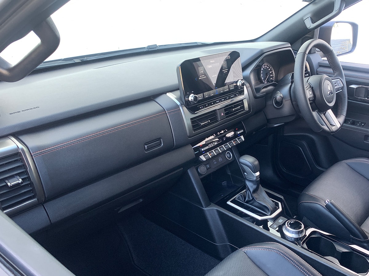 2025 Mitsubishi Triton GSR 4WD