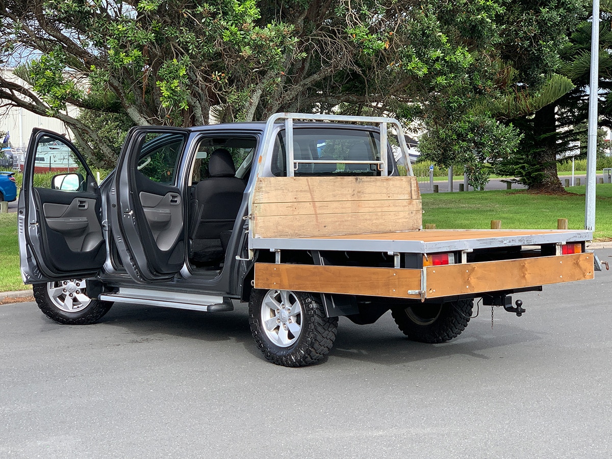 2018 Mitsubishi Triton GLX 4WD Flat Deck 2.4L Diesel Auto