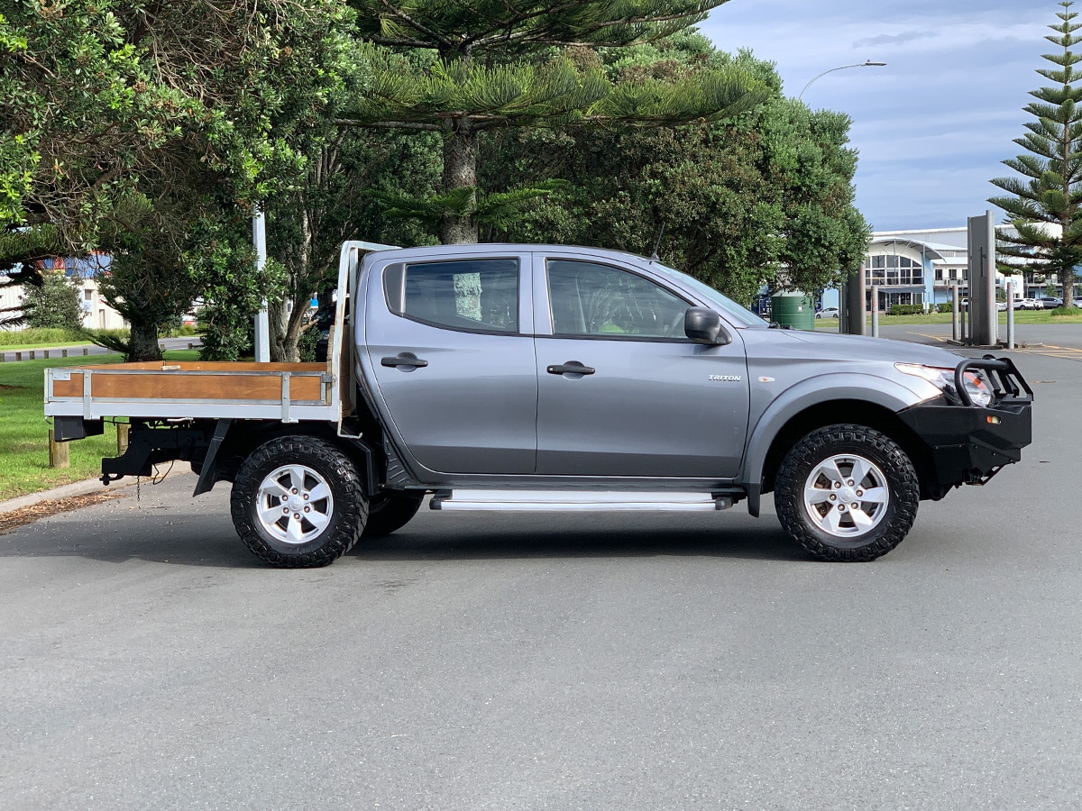 2018 Mitsubishi Triton GLX 4WD Flat Deck 2.4L Diesel Auto