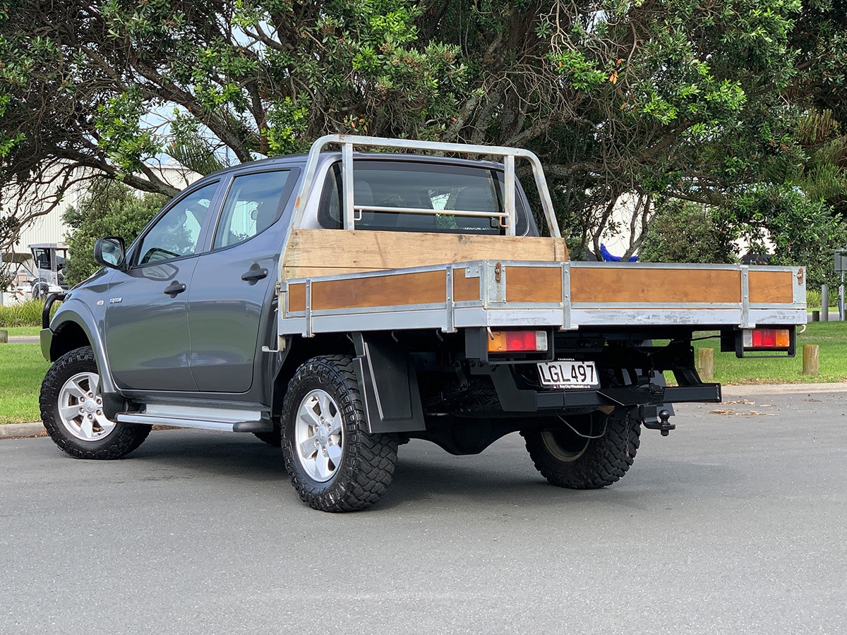 2018 Mitsubishi Triton GLX 4WD Flat Deck 2.4L Diesel Auto