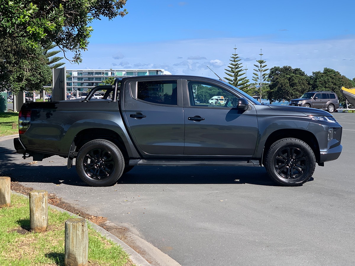 2020 Mitsubishi Triton GLSB 4WD 2.4L Diesel Turbo 6 Speed Auto