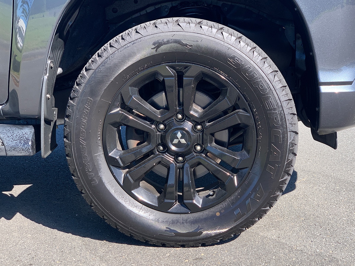 2020 Mitsubishi Triton GLSB 4WD 2.4L Diesel Turbo 6 Speed Auto