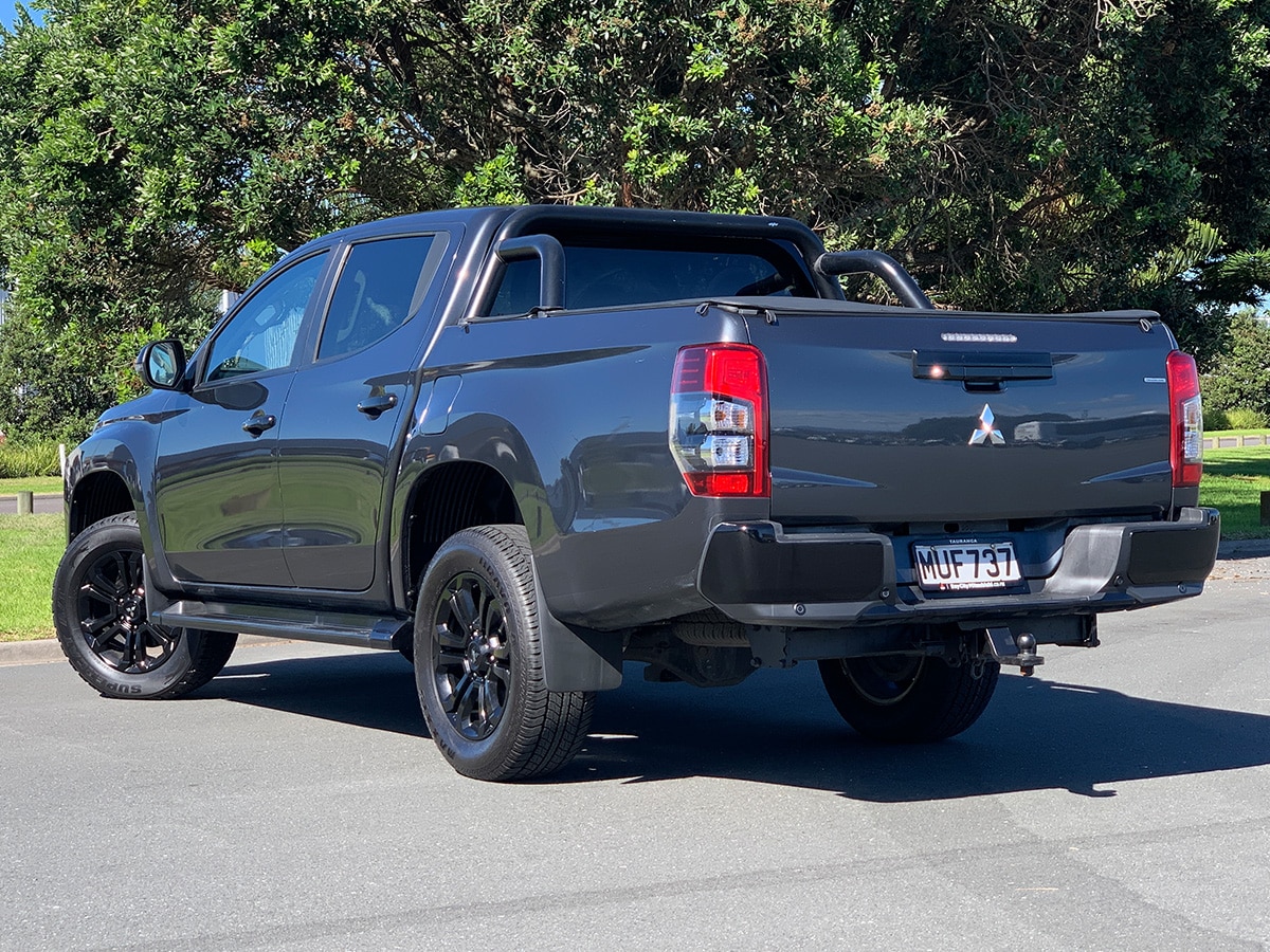 2020 Mitsubishi Triton GLSB 4WD 2.4L Diesel Turbo 6 Speed Auto