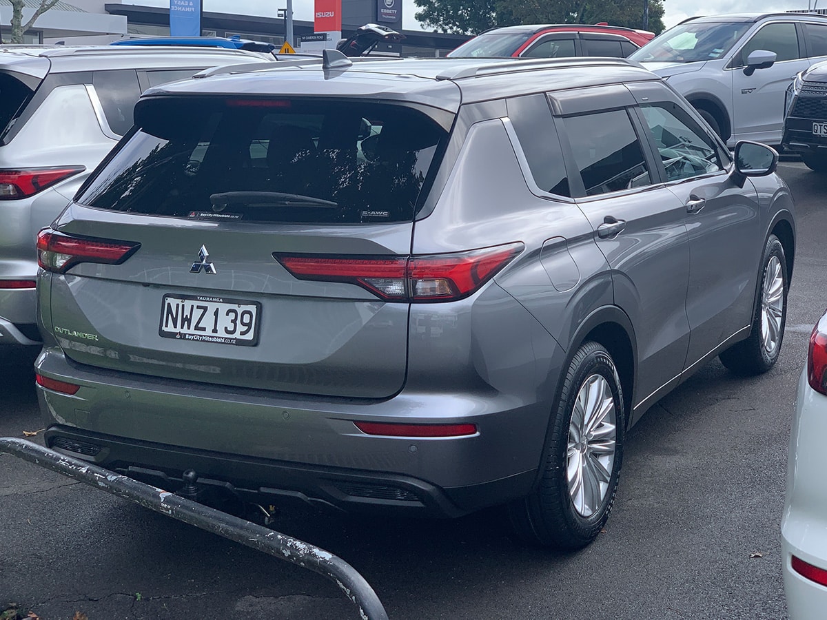 2022 Mitsubishi Outlander LS 4WD 2.5L Petrol Auto