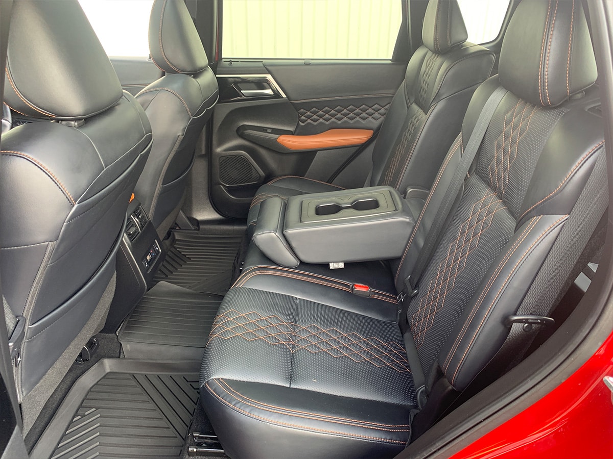 2023 Mitsubishi Outlander PHEV Exceed