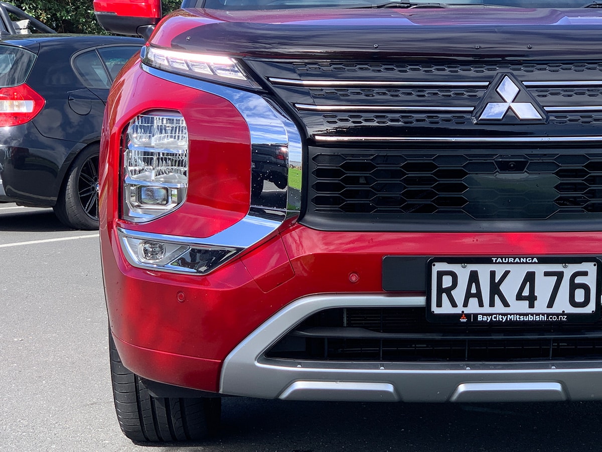 2023 Mitsubishi Outlander PHEV Exceed