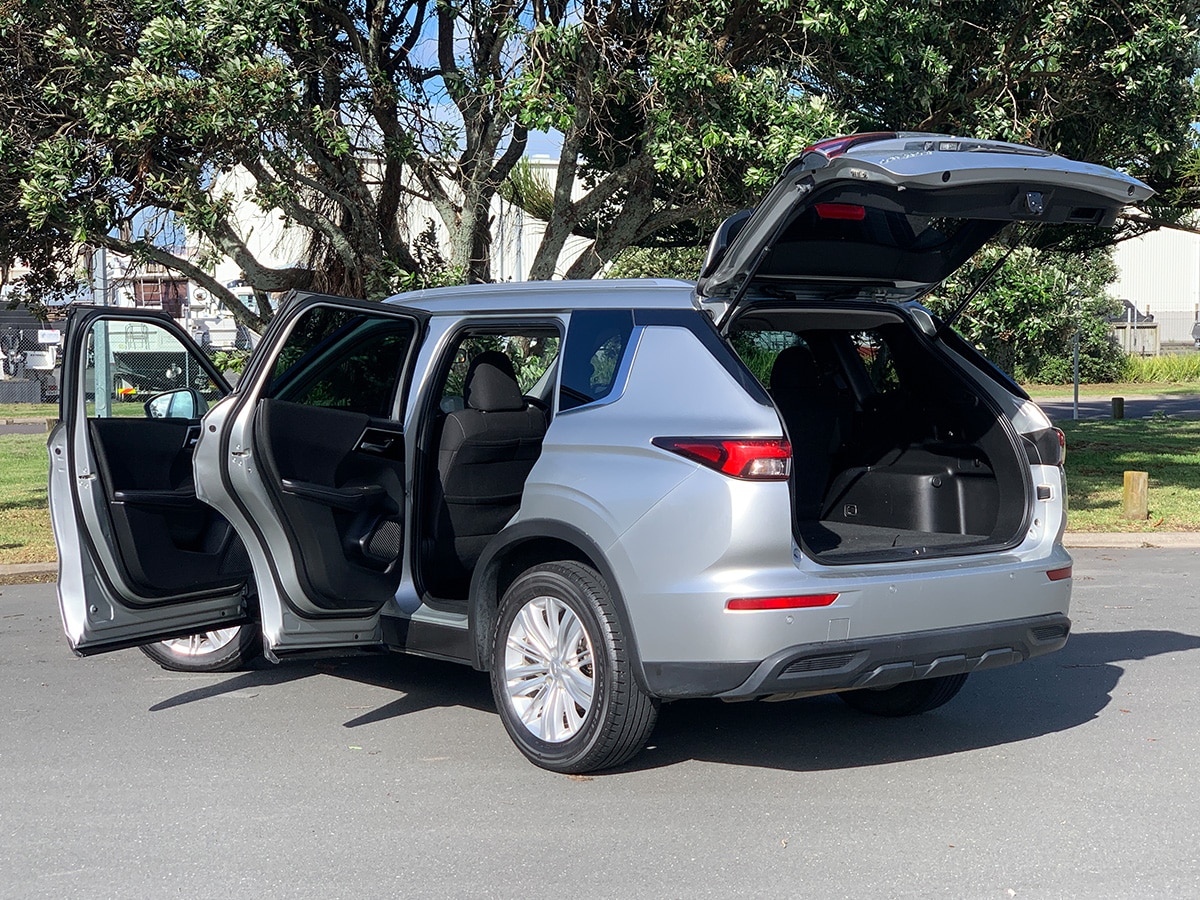 2023 Mitsubishi Outlander LS 4WD 2.5L Petrol Auto