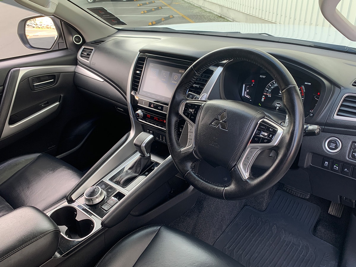 2023 Mitsubishi Pajero Sport VRX Black Edition