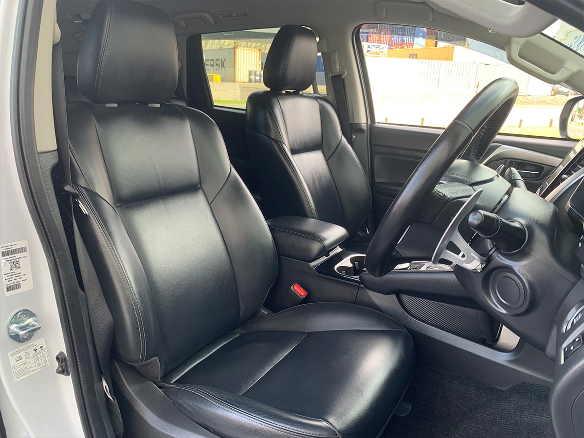 2023 Mitsubishi Pajero Sport VRX Black Edition