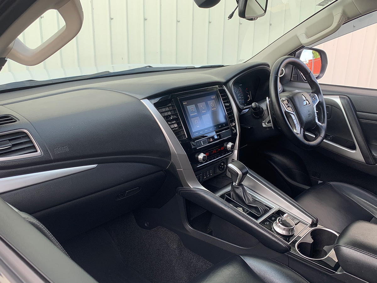 2023 Mitsubishi Pajero Sport VRX Black Edition