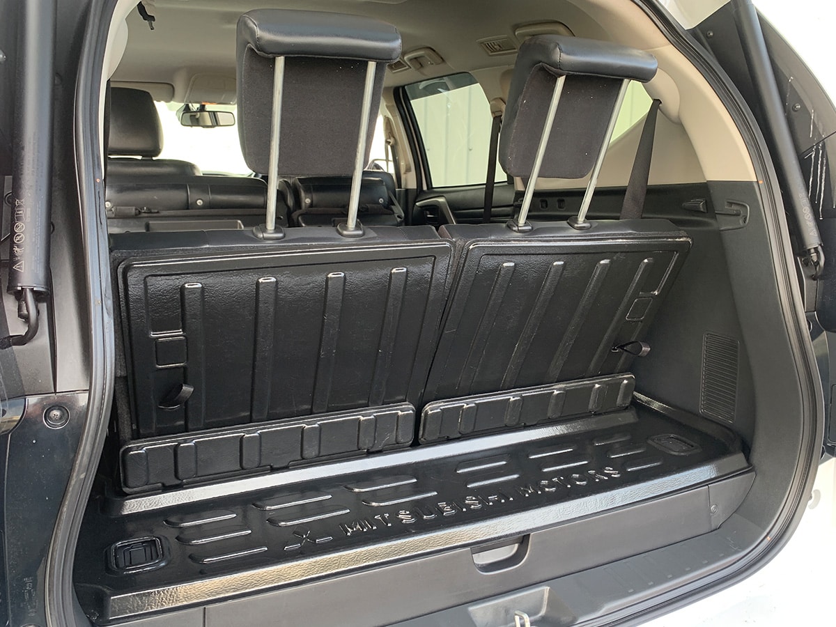 2023 Mitsubishi Pajero Sport VRX Black Edition