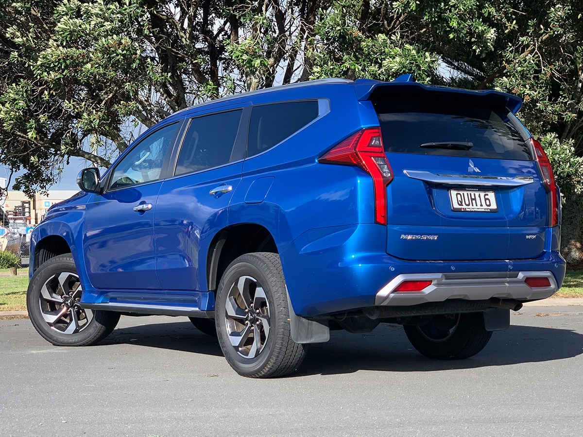 2024 Mitsubishi Pajero Sport VRX