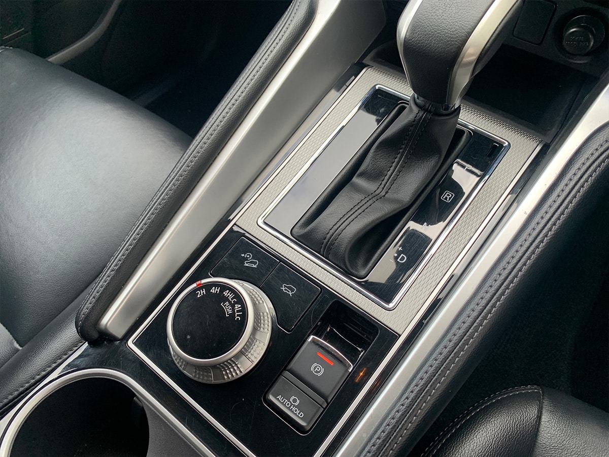 2024 Mitsubishi Pajero Sport VRX