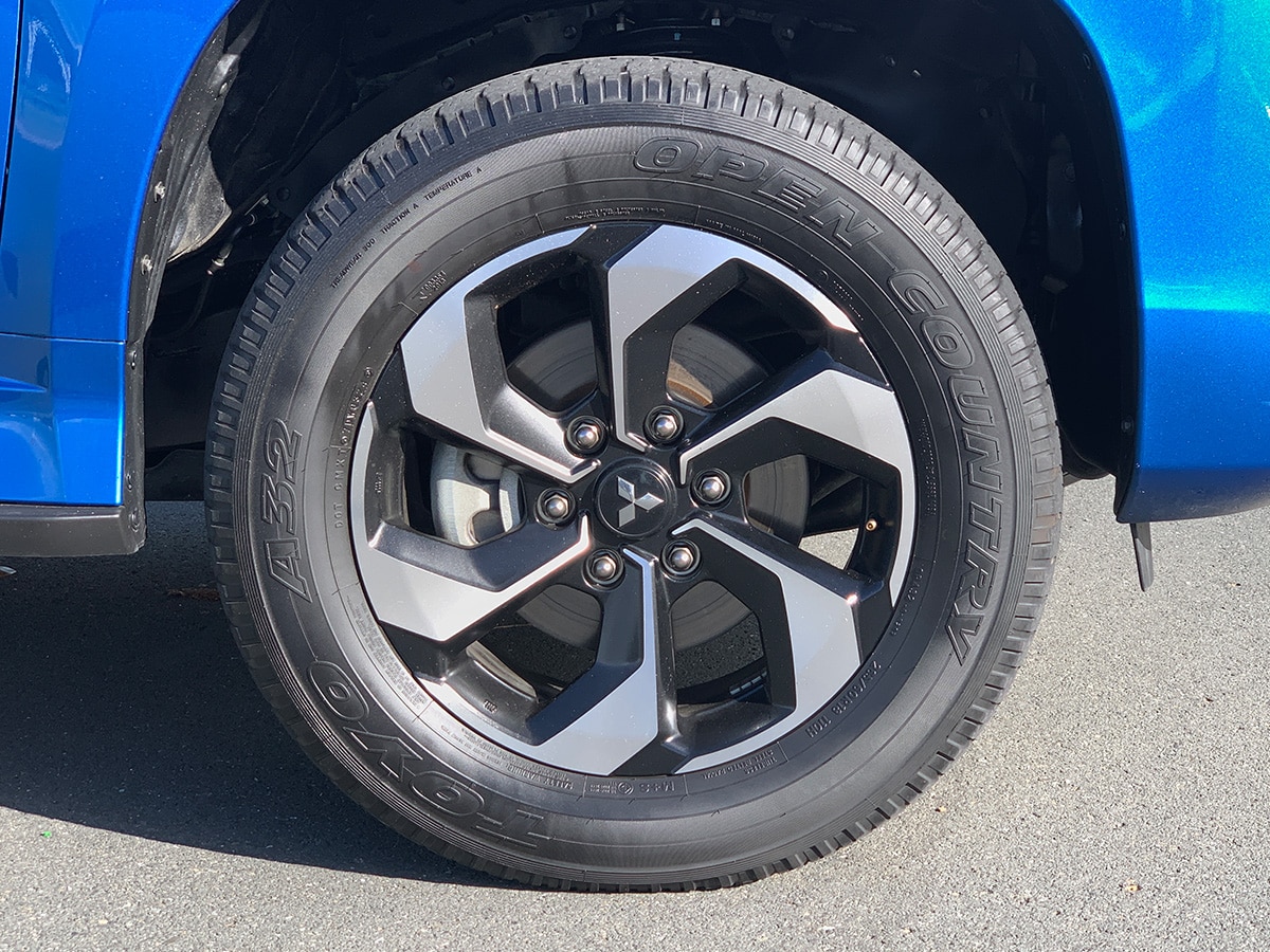 2024 Mitsubishi Pajero Sport VRX