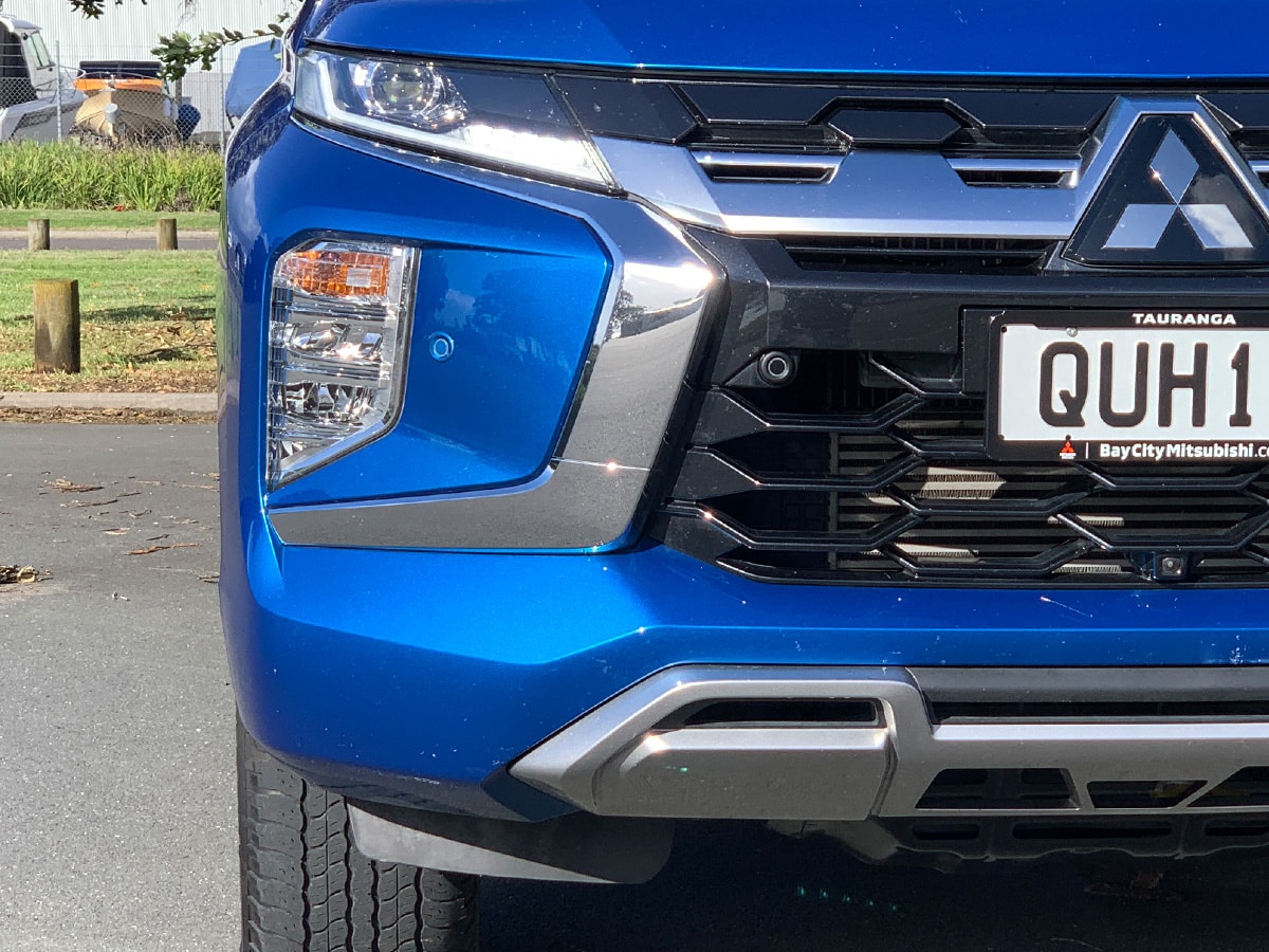 2024 Mitsubishi Pajero Sport VRX