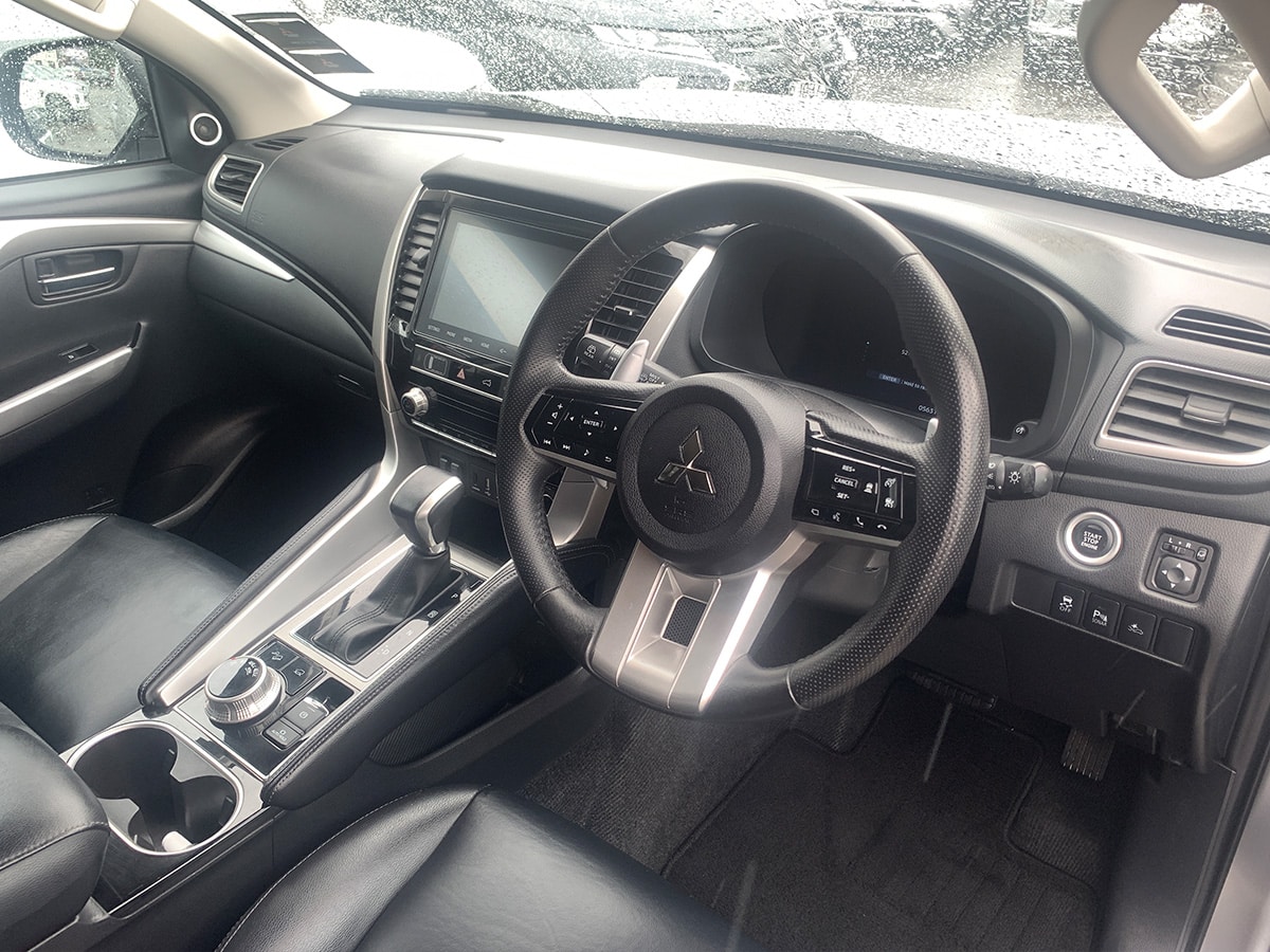 2024 Mitsubishi Pajero Sport VRX